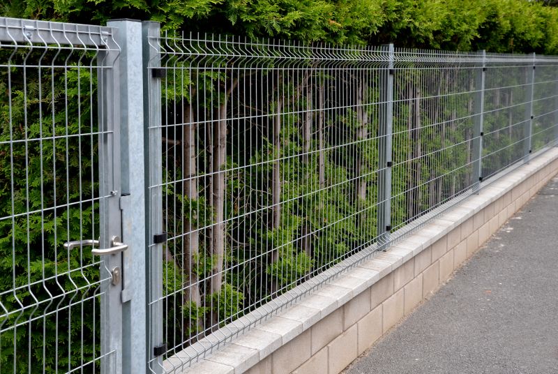 Aluminum Fence Construction in Pearland, TX